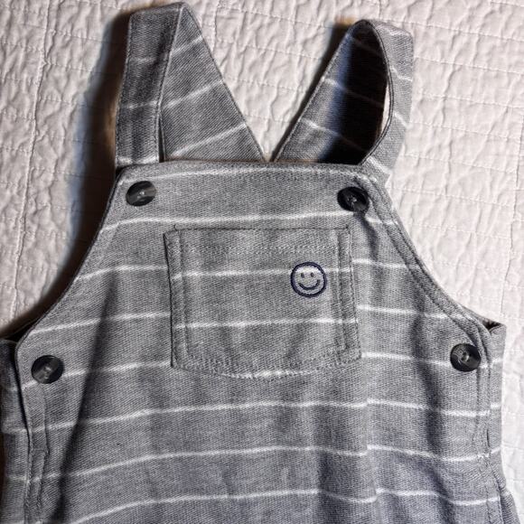 Carter's Baby Boy 24M Gray White Striped Shortalls Overalls Outfit Smiley Face - Picture 2 of 5